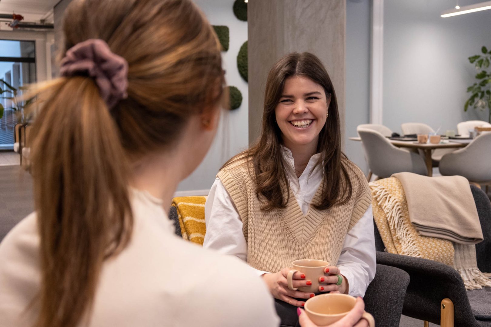 En Digital Analytics Specialist har analyserat webbdata för att förbättra företagets digitala strategi och förklarar hur insikterna kan användas för att konvertera fler användare till kunder. Hon anställdes via Ants som är experter på rekrytering inom marknadsföring i Stockholm, Göteborg och Malmö.