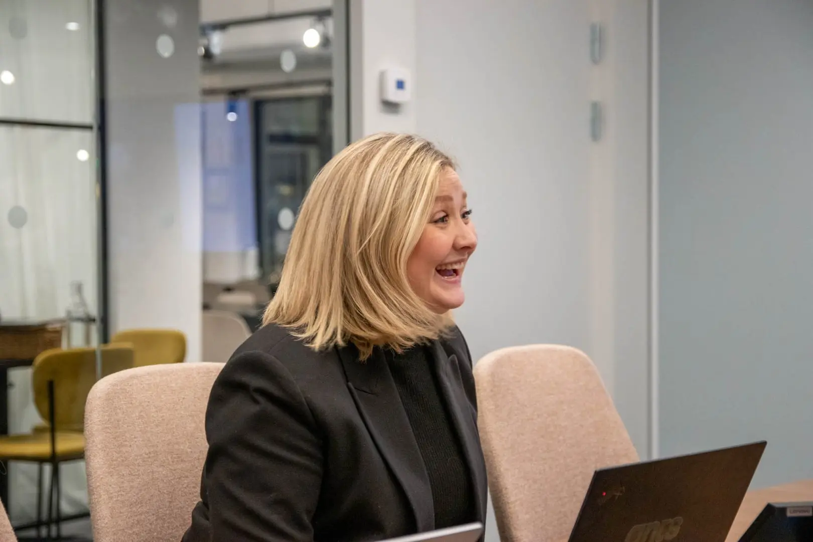 Rekrytera Customer Experience Specialist | Söker CX Specialist | Hitta Customer Experience Specialist | Anställa CX Expert | Customer Experience Specialist marknadsföring | Customer Experience Specialist e-handel, detaljhandel, B2B | Rekrytera lojalitetsansvarig