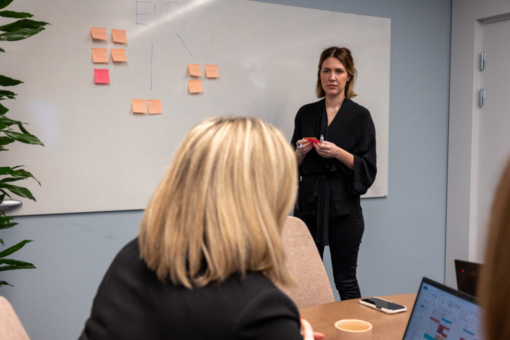 HR tech konsulter som har en workshop om Employer branding inom IT-rekrytering